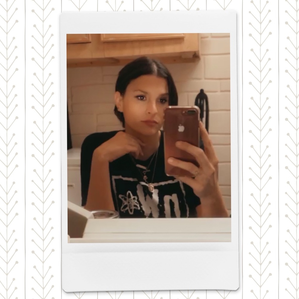 Meet your Posher, Courtney